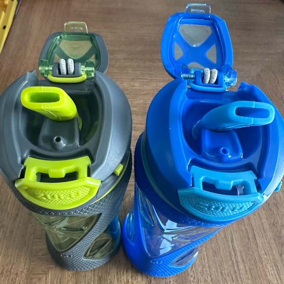 Zulu Tritan 16Oz Water Bottles 2 Pack Blue & Green Antimicrobial Silicon Straws - Picture 12 of 13